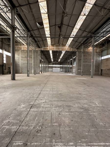 vente entrepot 3200 m² 