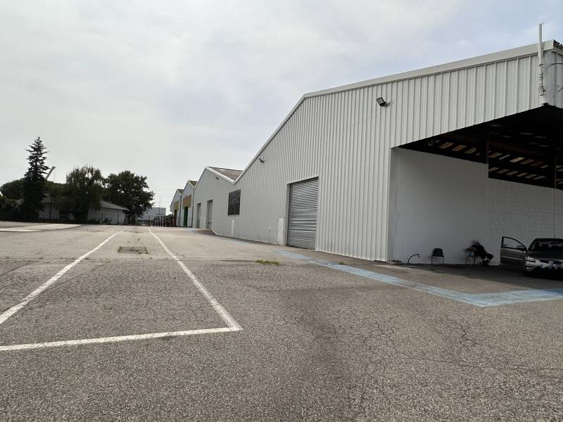 Vaste entrepôt à louer de 7 490 M² dans le secteur nord est de Toulouse