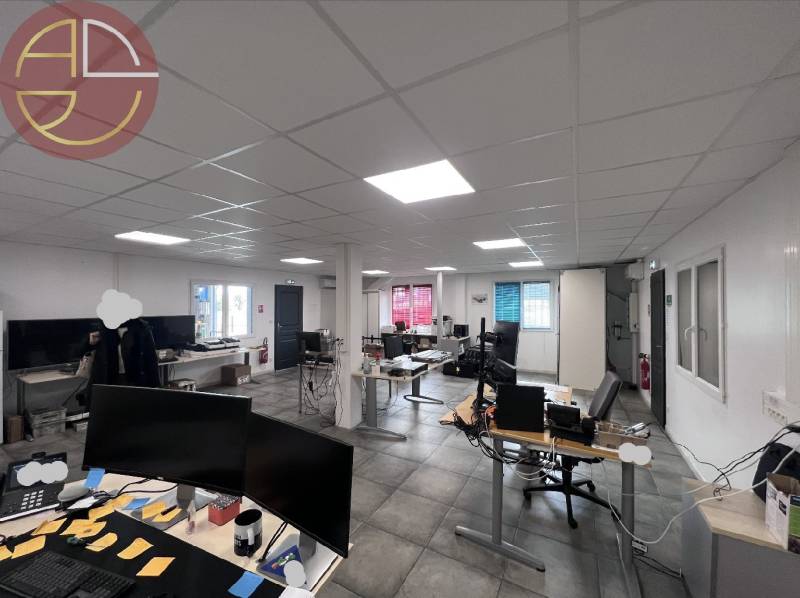 Entrepôt de 3000m² disponible à la location au nord ouest de Toulouse